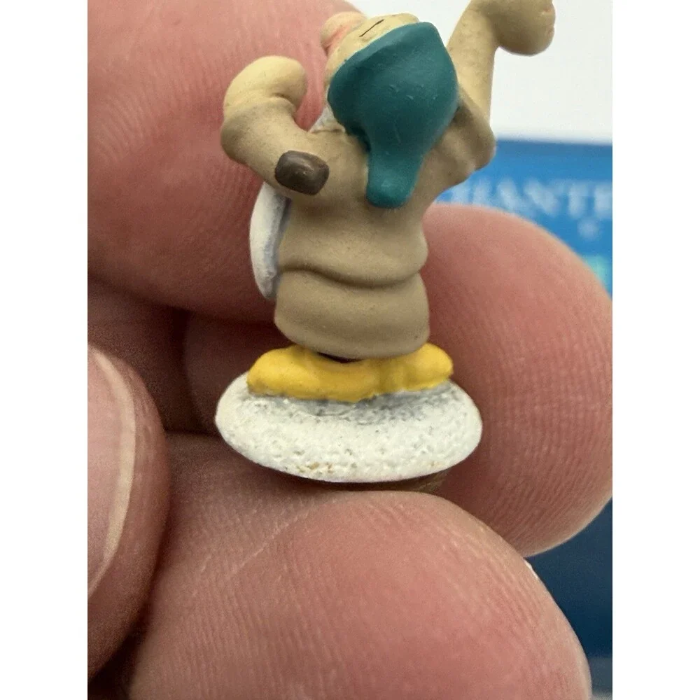 WDCC Enchanted Places Sleepy Dwarf Miniature Disney's Snow White Box Figurine